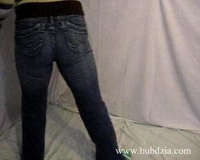 Bubblegum babes Bubdzia get kinky with some hard sex