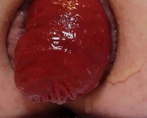 Check out this amateur babe's close-up view of her prolapsed asshole