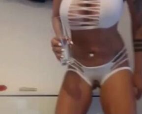 Watch this kinky babe enjoy self-piss drinking & fisting while prolapsing her ass