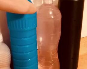 AnalOnlyJessa gets kinky with her bottle and solo anal play