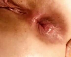 AnalOnlyJessa gets kinky with her bottle and solo anal play