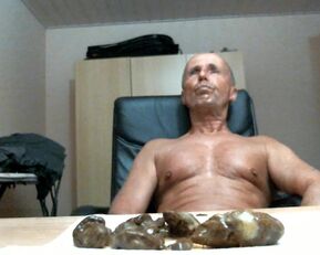 Watch OLibrius71 get drenched in pee & spit in a cum-filled mouth