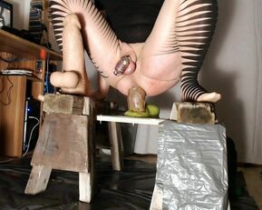 Watch this amateur BBW take a massive dildo deep in her tight ass and cum hard