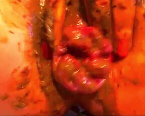 Watch this amateur MILF with a prolapsed asshole play with herself full of crap