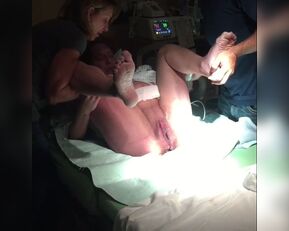 Kelly's first prolapse - a black bred amateur's amateur porn debut