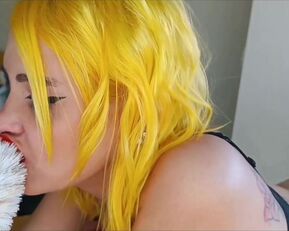 Intense anal stretching with multiple objects and prolapse action