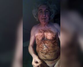 Kinky Miam Miam indulges in anal insertions & prolapse antics