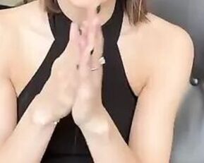 Watch me fist my ass in solo action