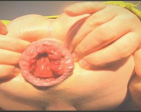 Femboy fingering inside his juicy ass